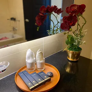 Hotell Kinta Riverfront &
